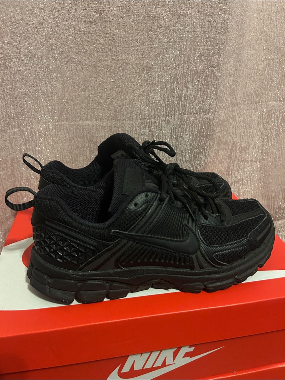 Nike Vomero 5 - Kids 6Y